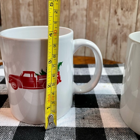 ⤵️ DesignPAC Red truck Mugs Set of 2 with faux whipped cream - Picture 11 of 15